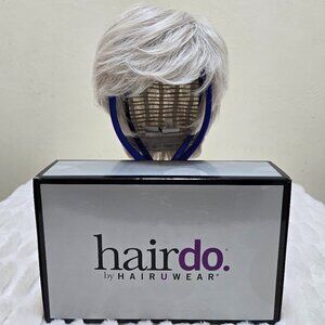 Wig Hair Do True To Life Silver Light Gray Wig Glamour Pix Pixie Cut Never Worn